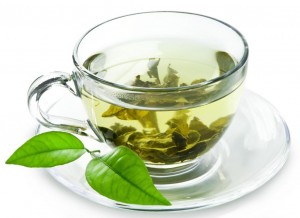 Une tasse de thé vert biologique antioxydant naturel par jour pour prévenir de l'AVC